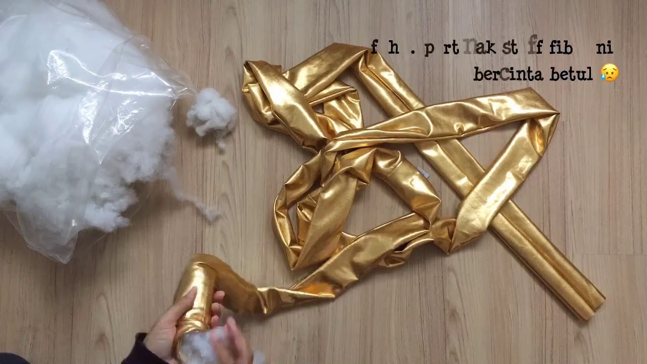 DIY Knot Pillow