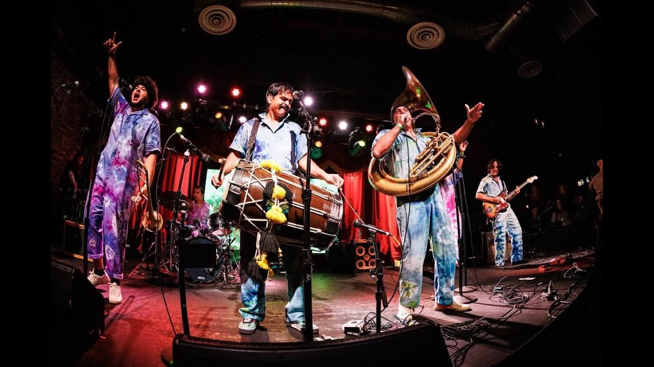 Red Baraat: 