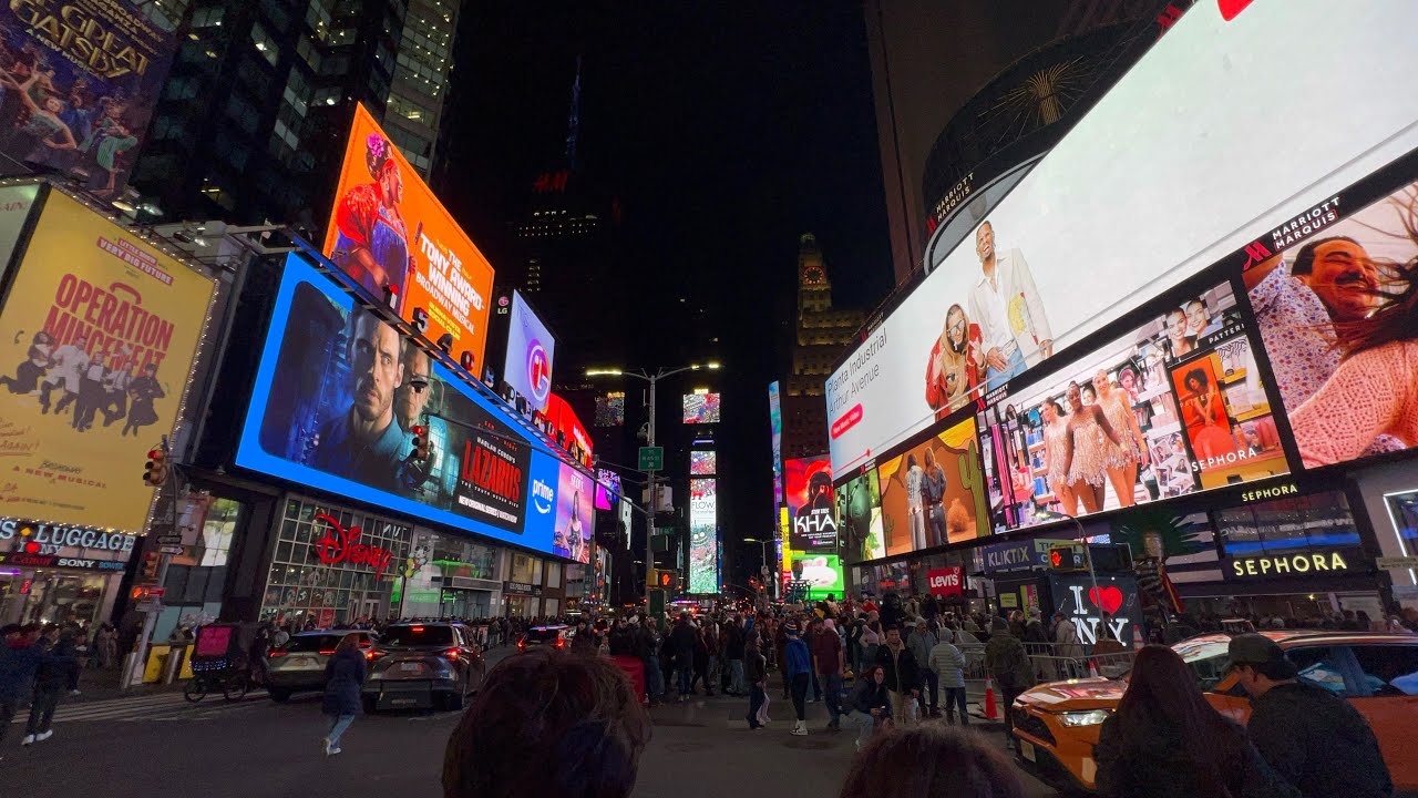 SÁBADO por la Noche en Times Square 🗽 | Las Luces de New York City