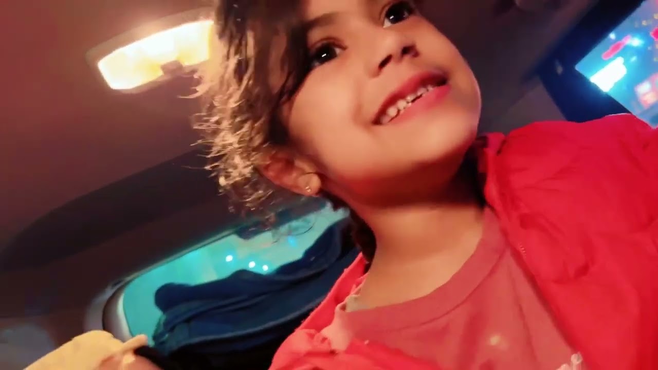 My first vlog!!!! 😍🥰 #firstvlog #familytime #foodie 