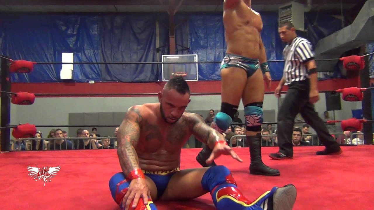 Ethan Carter III vs Chris Steeler 9/20/14 (W.O.W)