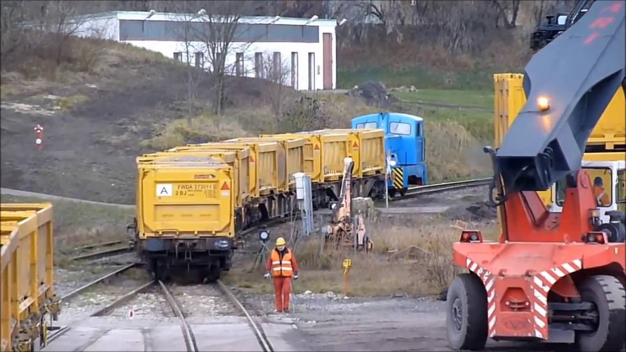 Baureihe V 22 bei der Firma Romonta in Amsdorf am 24.12.2014.
