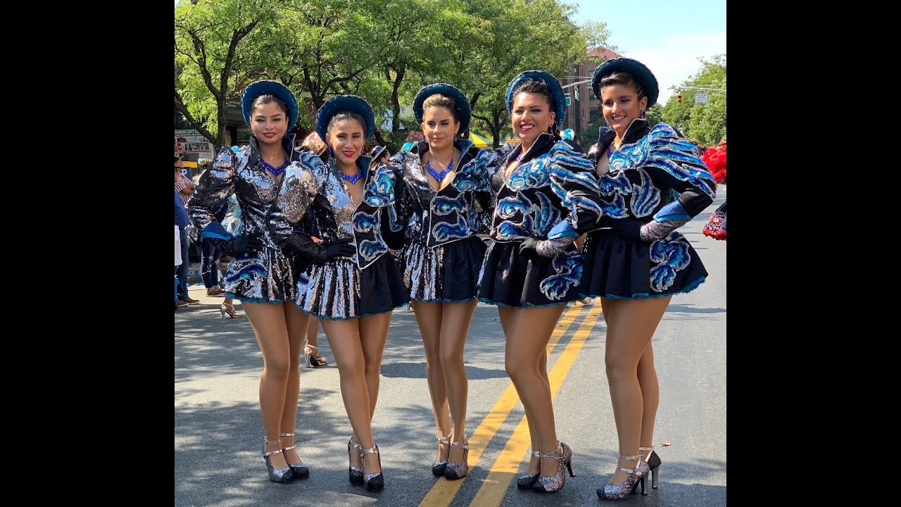 San Simón Sucre Filial NY And Rhode Island en el desfile de la Hispanidad