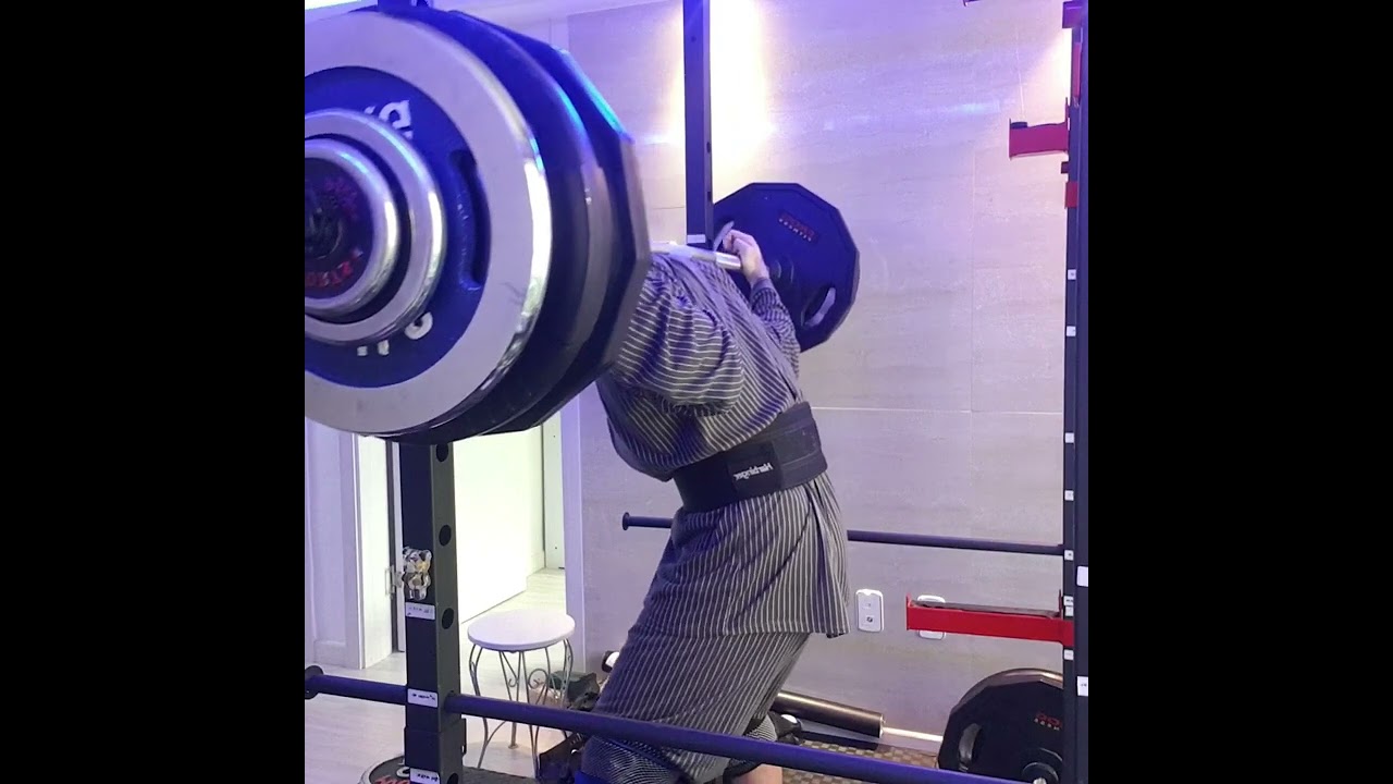 취미로우바 스쿼트 최대 211kg 10세트 홈트 홈짐 거실