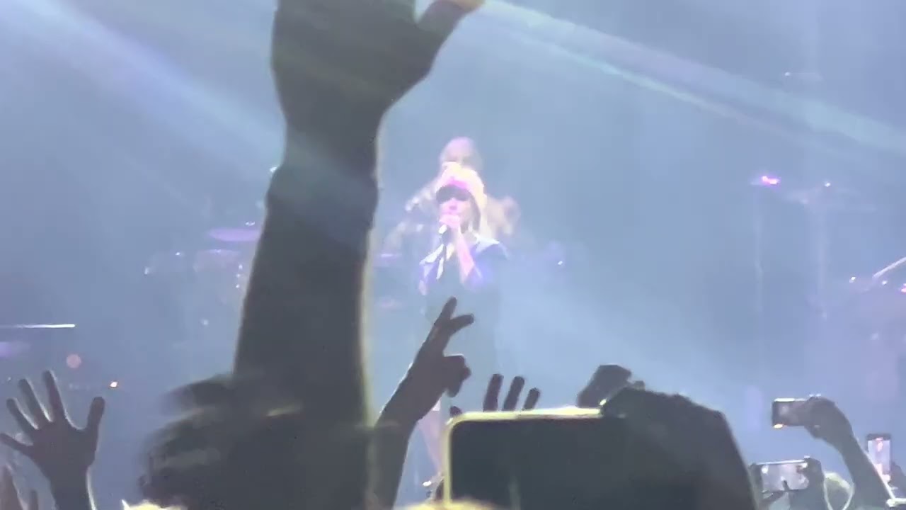 Paramore: All I Wanted (Live 4k) [Birmingham Utilita Arena 22.04.2023]
