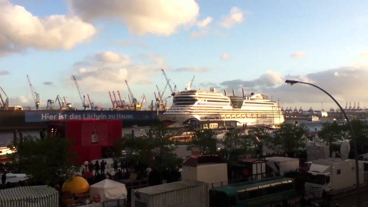 Aida sol in Hamburg - &Uuml;berfahrt zur Sternformation