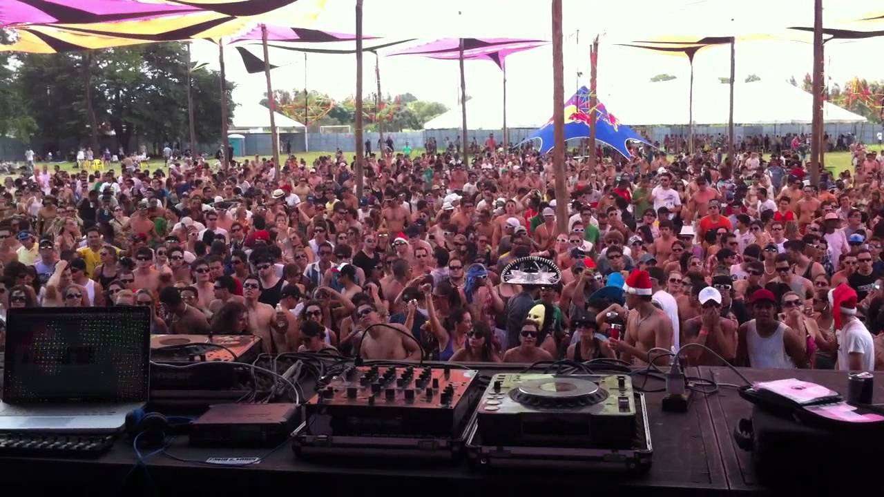 Fabio Fusco Live - Playing Brain Bug & Nightmare @ Out Bauru