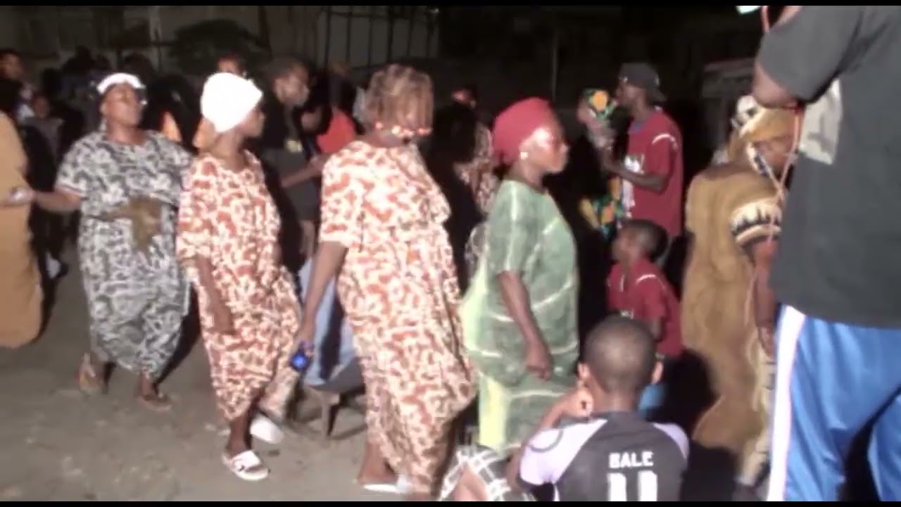 Hii ndio staili ya Chuma mboga..#comedy #funny #duet #humor #memes #dance #prank #fun 