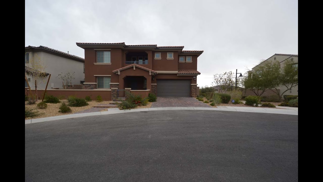 4 Bedroom 4 bath 2 story house