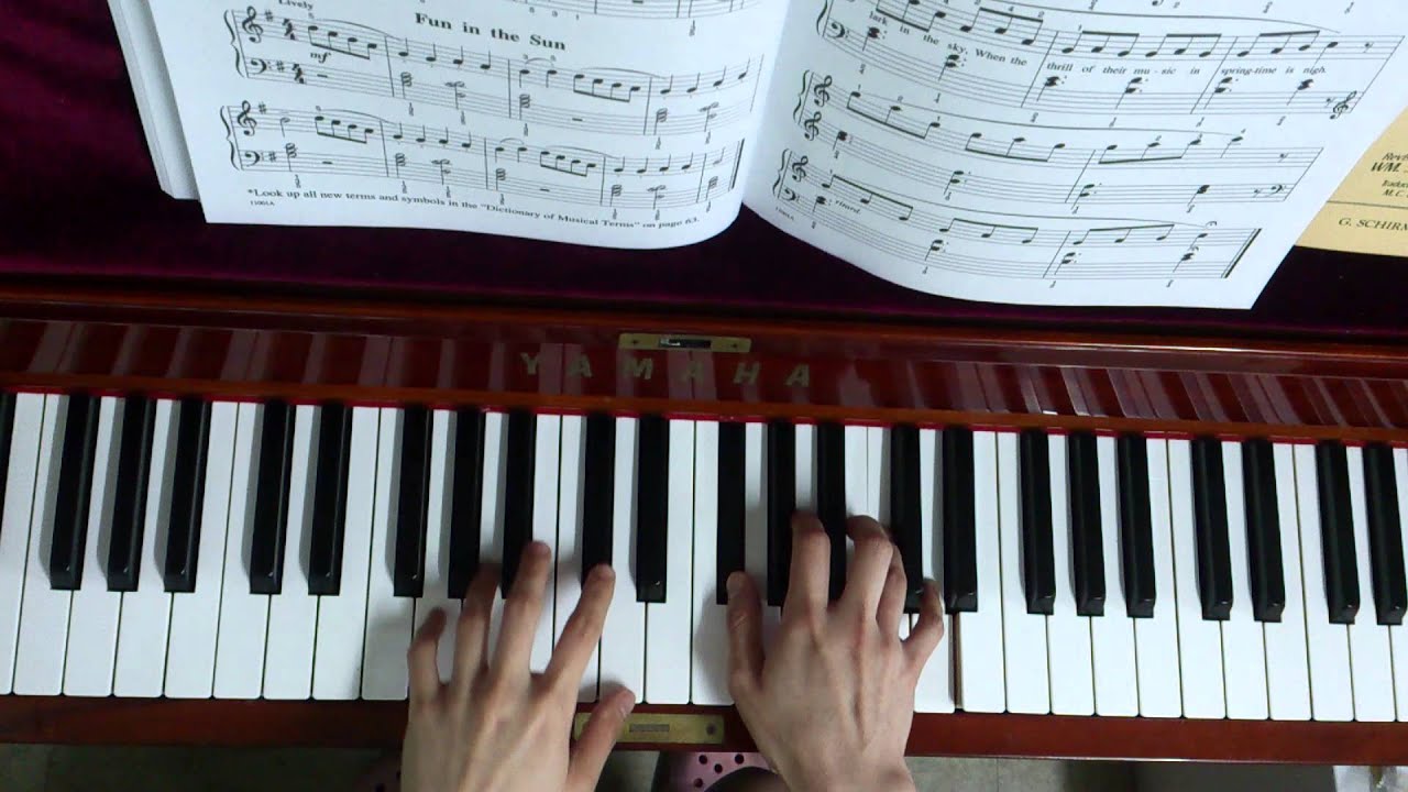 Michael AAron Piano Course Lessons Grade 1 P46 Chord Study in G Major