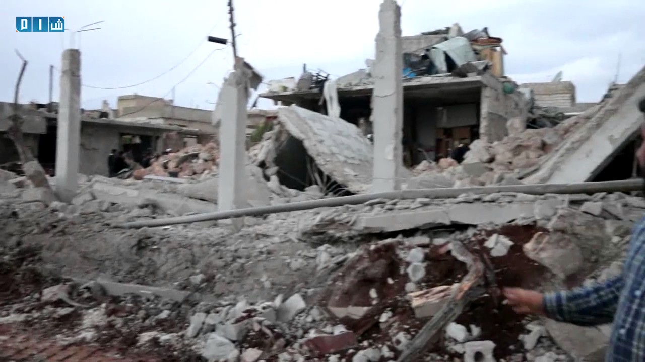 شام ريف حلب أربعة صواريخ روسية تستهدف قرية باتبو وترتكب مجزرة مروعة 16 11 2016