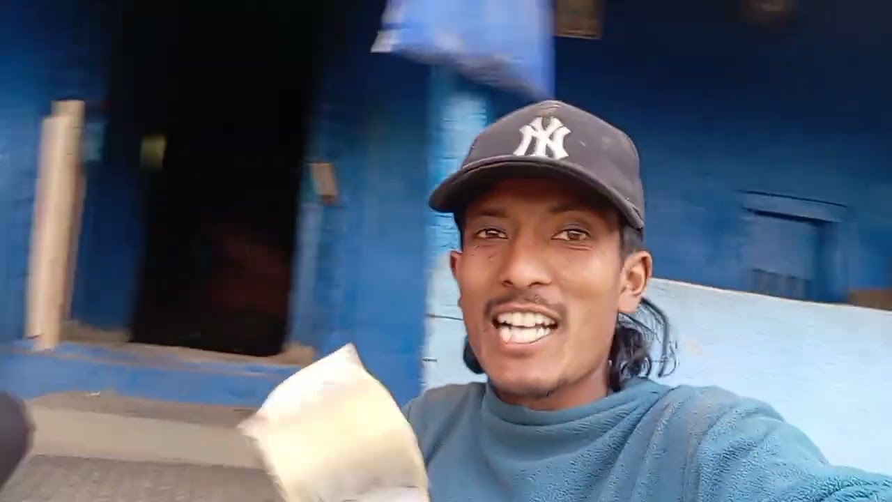 काम सकिने दिनमा दिदि सबैलाई सिमि दिनु भयो। 