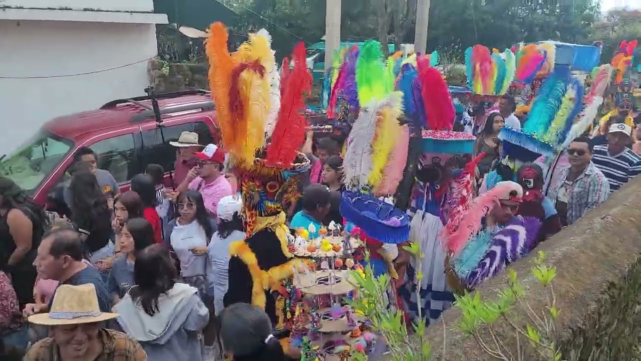 Banda Apache y El Gran Brinco de Chinelos en Texcalpan