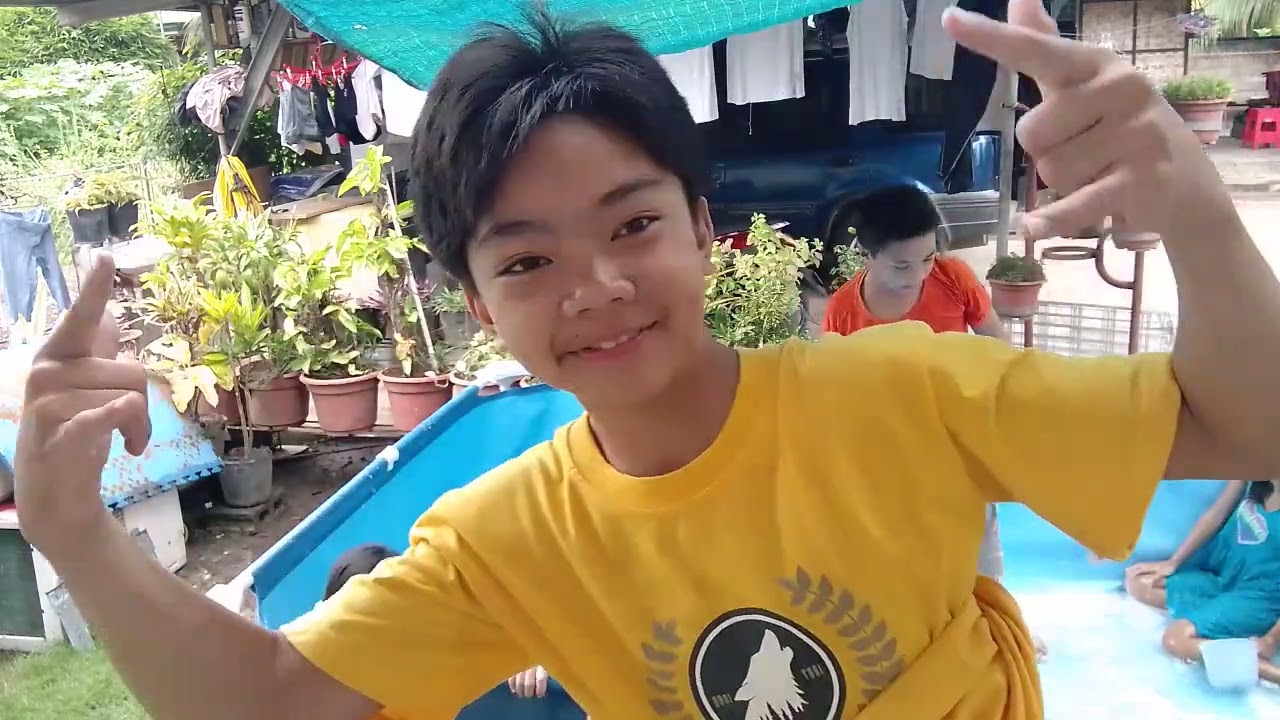 HI GUYS WE ARE PLAYING SLIDE WATER AND WITH PUT SOAP ANG WATER | COUSIN BONDING | #bonding #foryou