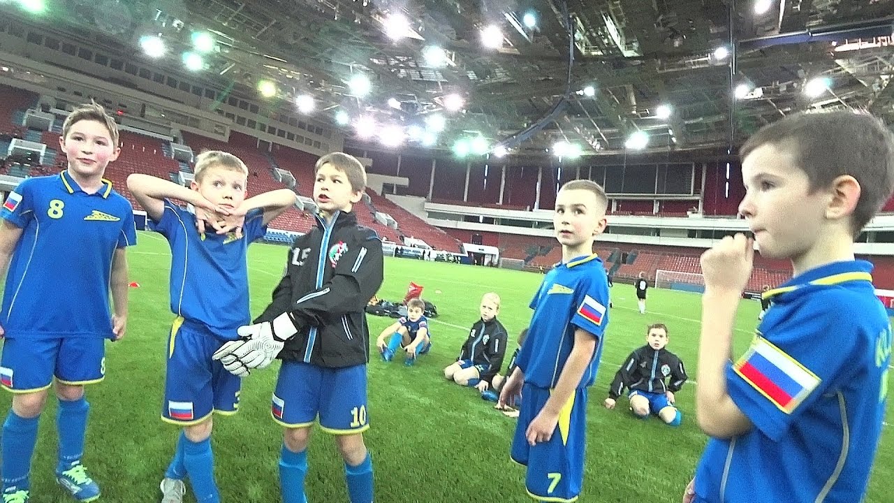 Выезд: 
