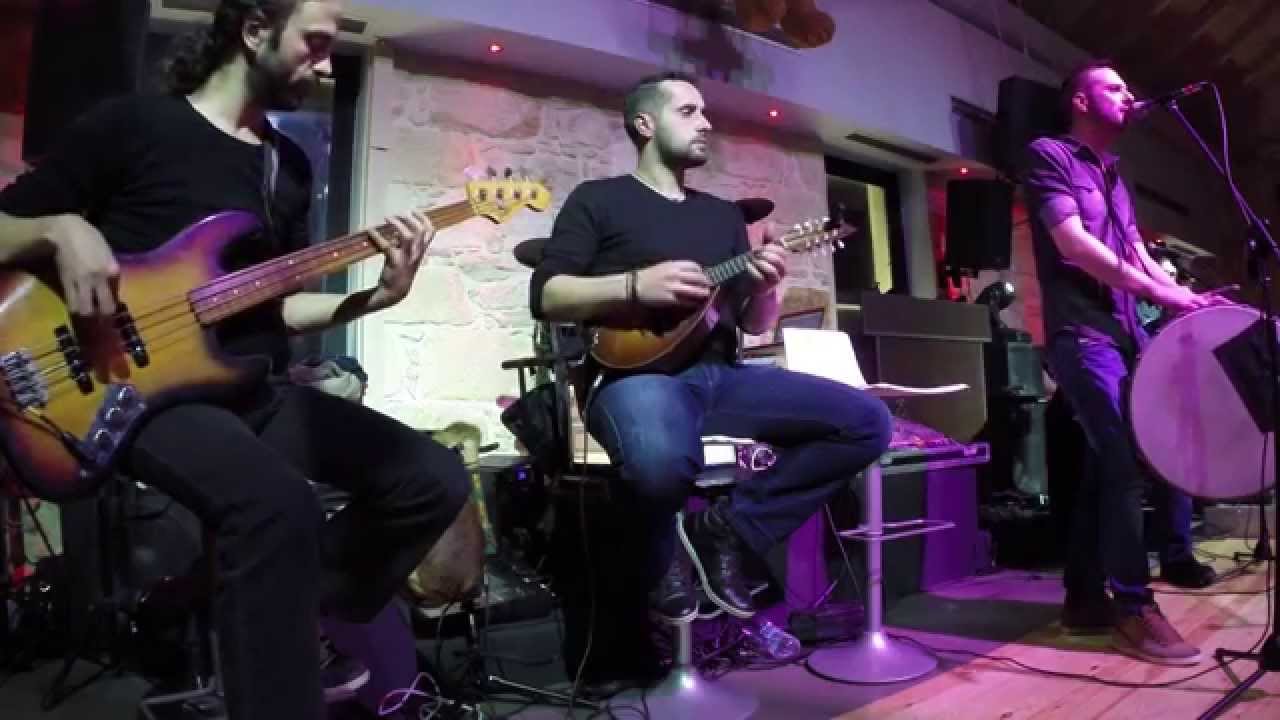 &Chi;&alpha;&iota;&rho;έ&tau;&eta;&sigmaf; &Gamma;&iota;ώ&rho;&gamma;&omicron;&sigmaf; - &Epsilon;&rho;&omega;&tau;ό&kappa;&rho;&iota;&tau;&omicron;&sigmaf; / &Kappa;&omicron;&nu;&tau;&upsilon;&lambda;&iota;έ&sigmaf;  (Live)