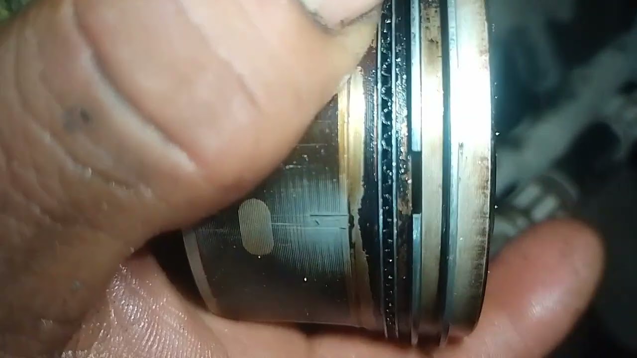 Torito bajaj re4s consumía aceite tenemos el rresponsable