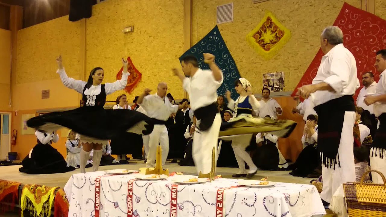 Rancho Folclorico Estrelas Douradas de Versailles 8