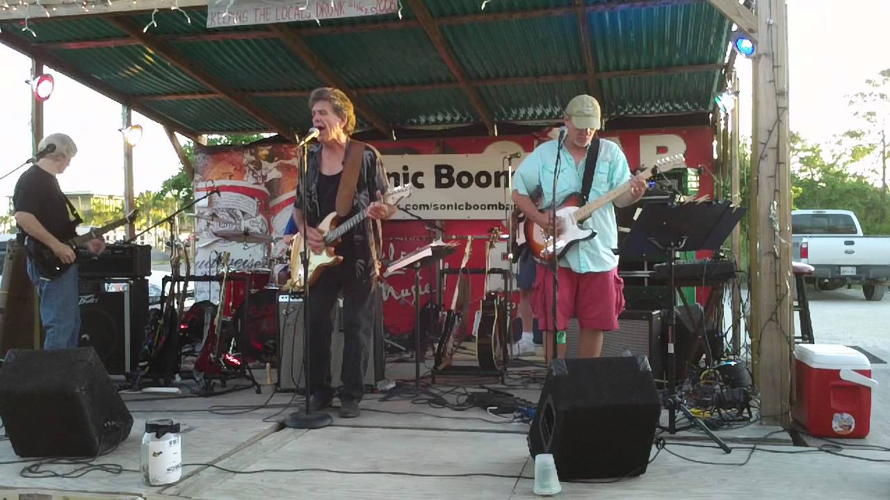 Roses in the Snow - Eddy Teach's 6-1-2013