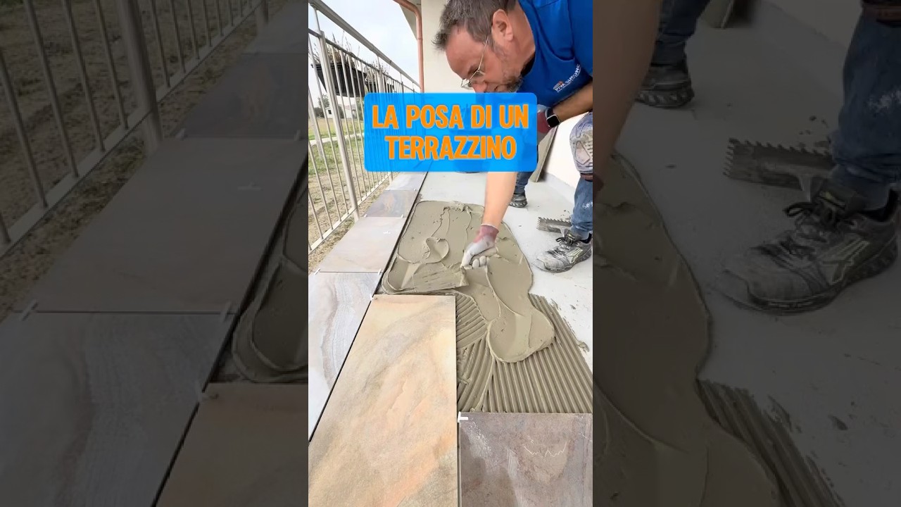 La posa delle piastrelle in Gres di un terrazzino #gres #piastrelle #artigiani #faidate #design
