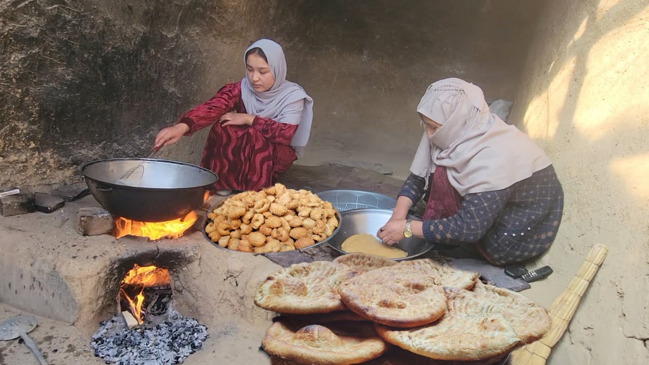 The most famous Afghan food:#Pater#Khajoor#Afghanfood#bamyannegar