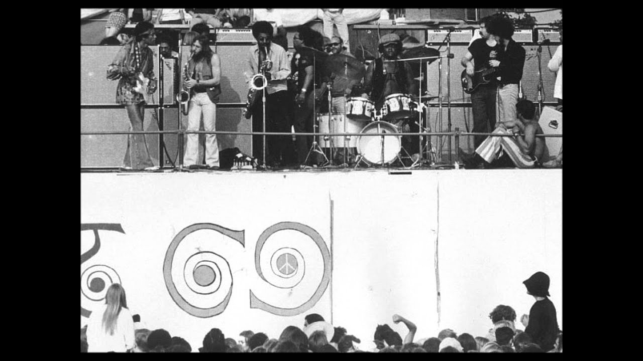 Jimi Hendrix - Earth vs Space at Newport 69