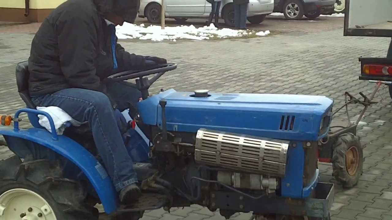 Iseki TX 1000 traktorek japoński. Ciągniczek ogrodniczy. www.akant-ogrody.pl