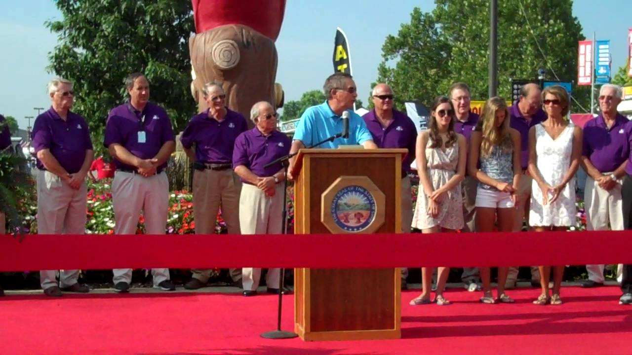 Kasich Fair Ribbon Cutting and Trump Heckler