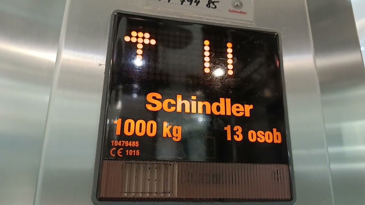Glass Schindler 5400 MRL at Forum Mall Liberec