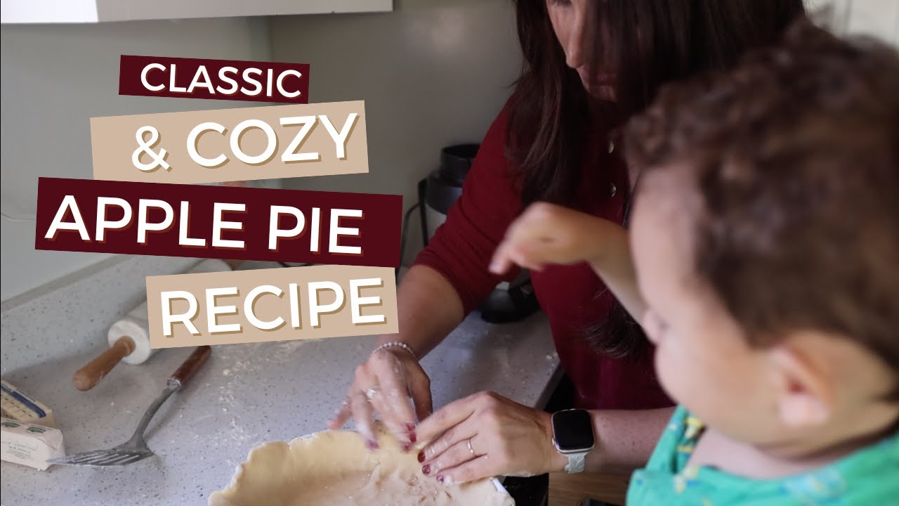 BAKE WITH ME | cozy apple pie for the Autumn season