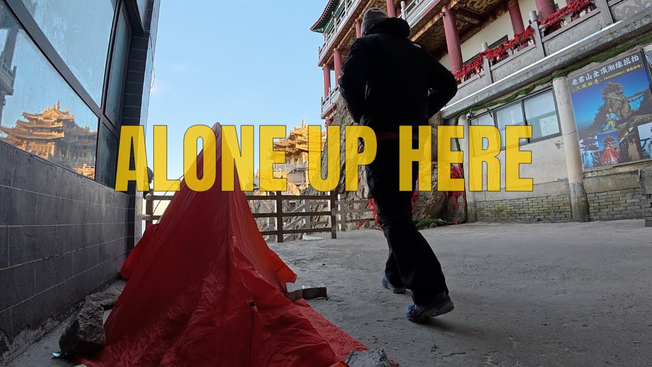 Camping Alone on the Peak of Laojun Mountain | Hiking China