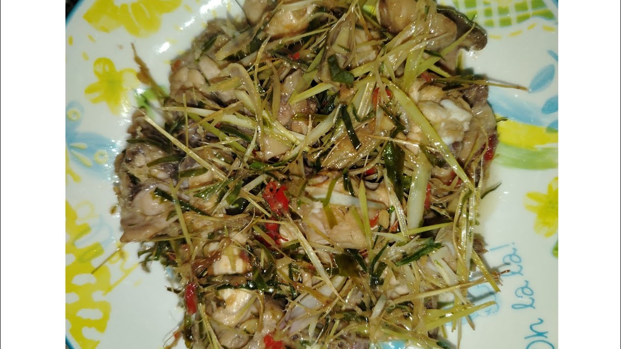 |មាន់រំលីងគល់ស្លឹកគ្រៃ|Stri fried chicken with lemongrass