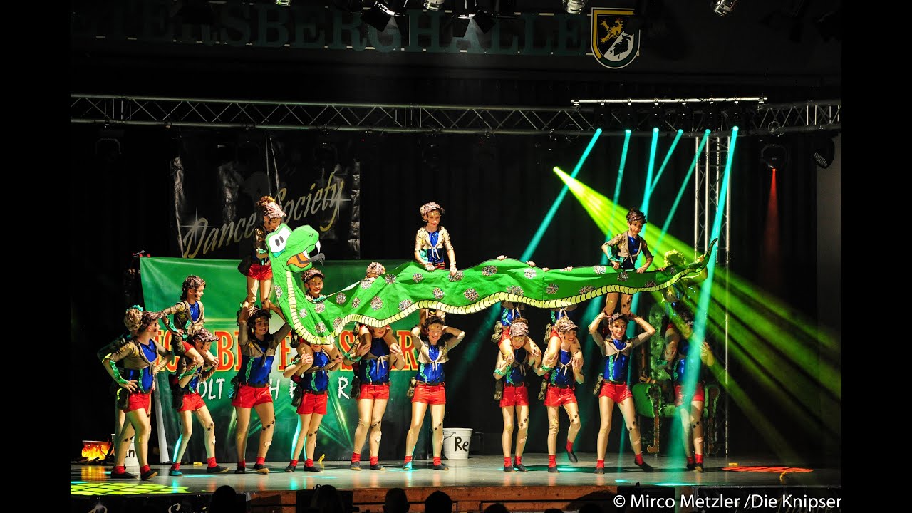 Tanzgruppe Young Society mit ihrem Showtanz 