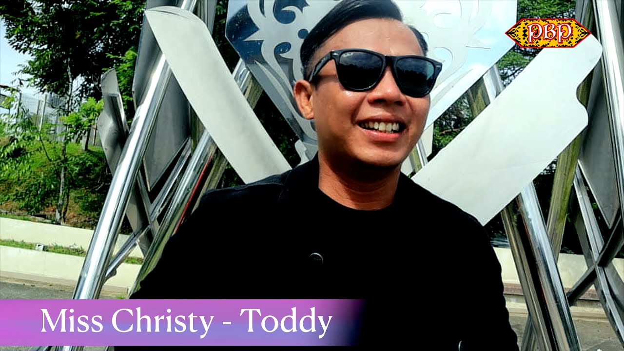 Miss Christy  - Toddy  (MTV Official)