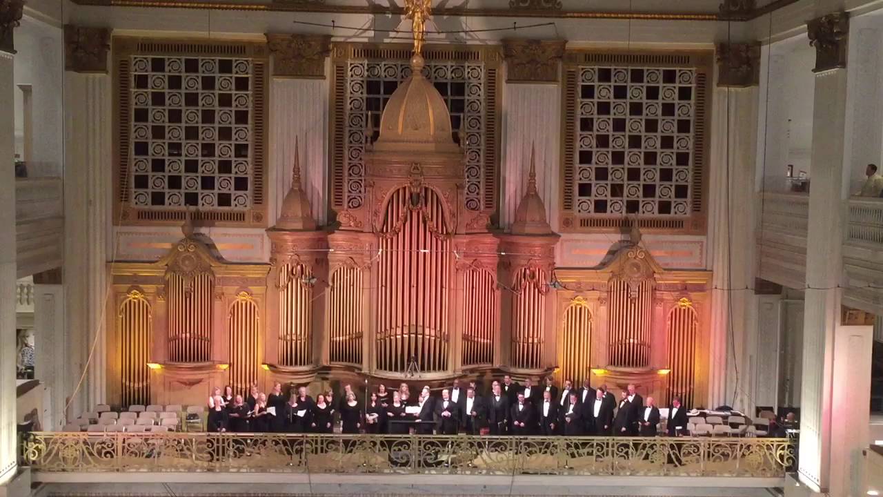 Peter Richard Conte plays the National Anthem on the Wanamaker Organ