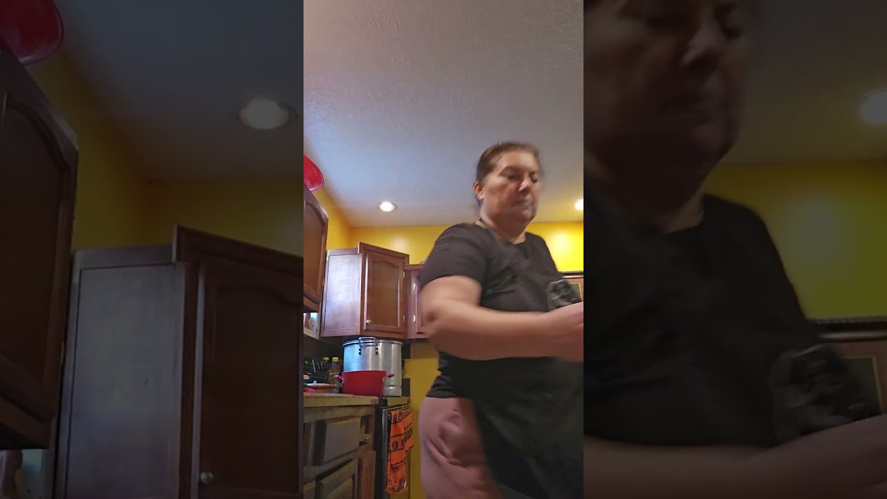 Haciendo albondigas ( cocinando con Araceli )