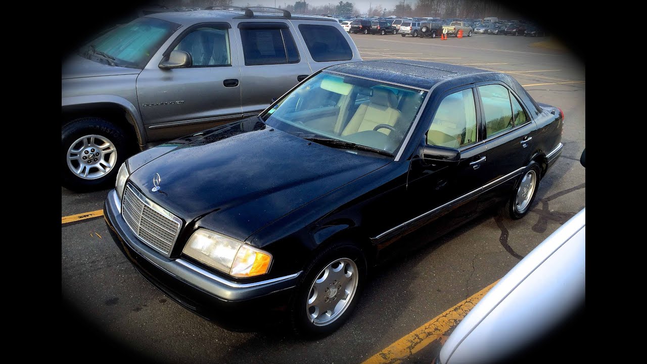 1994 Mercedes-Benz C220 W202 Start Up, Quick Tour, & Rev - 202K