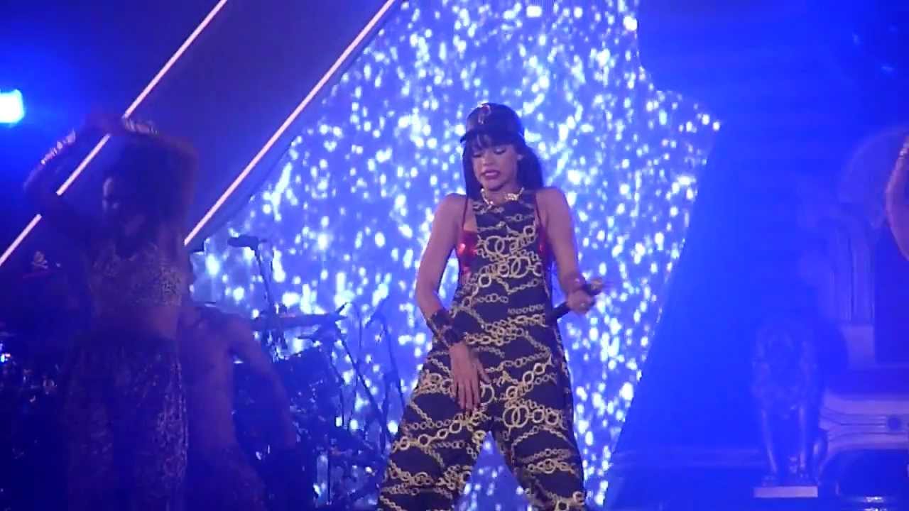Rihanna på Kollenfestivalen i Oslo, What's my name + Run this town