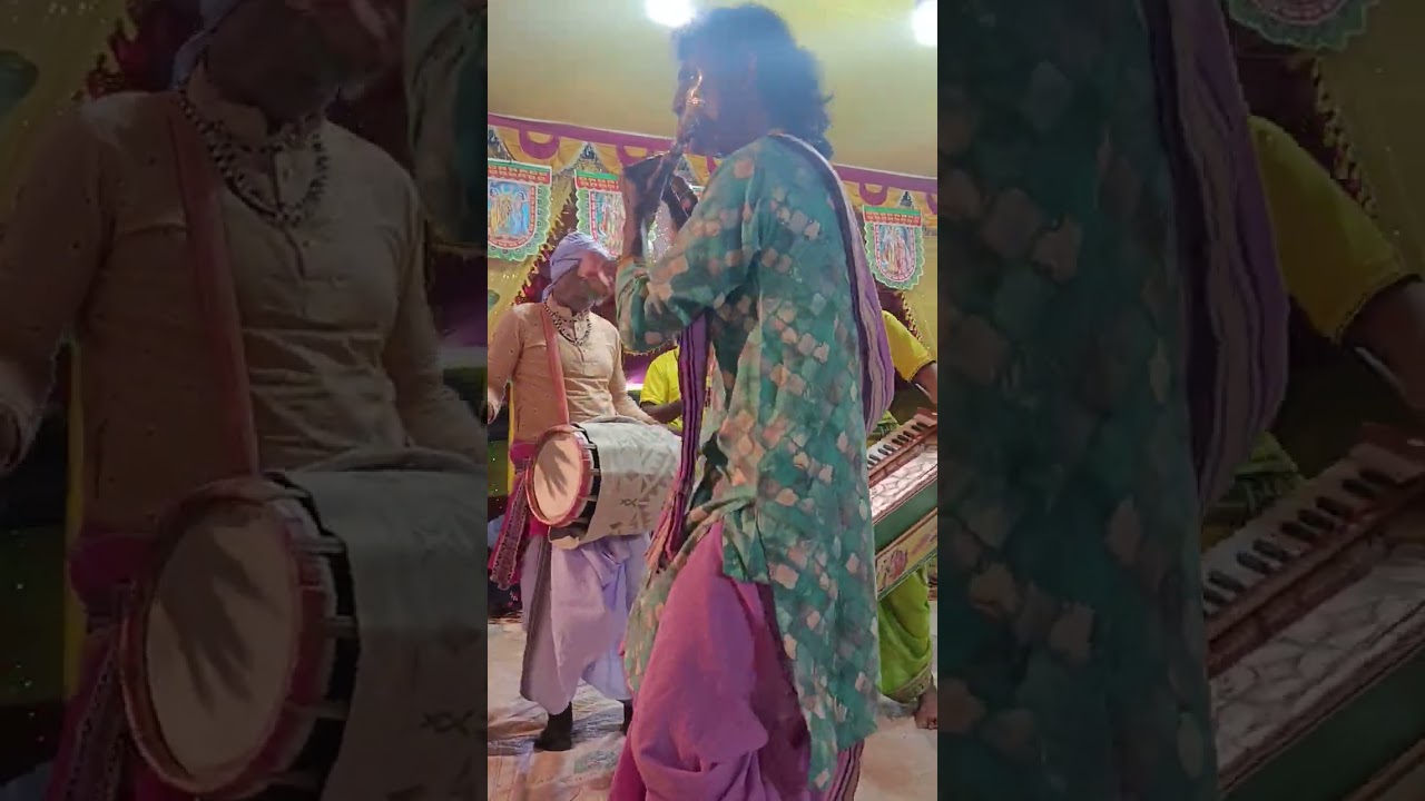 আধুনিক সুরে মধুর কৃষ্ণ নাম সংকীর্তন। 