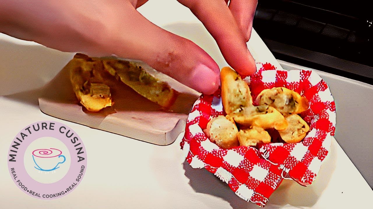 Cooking MINIATURE Mozzarella Cheese Garlic Bread MINI KITCHEN TOY PLAY SET .