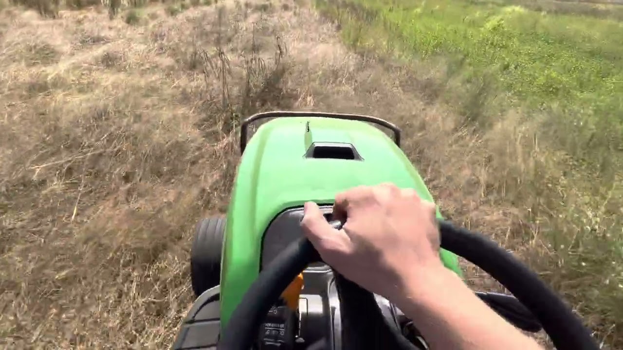 2022 John Deere X750 running Frontier RC2048