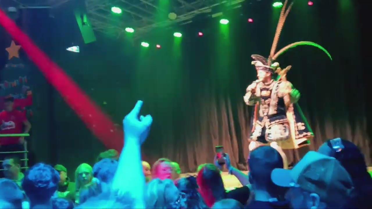 Prins carnaval orend 24 nico poppe leo.Liedje: Goot er iet boeven 'n Orend?