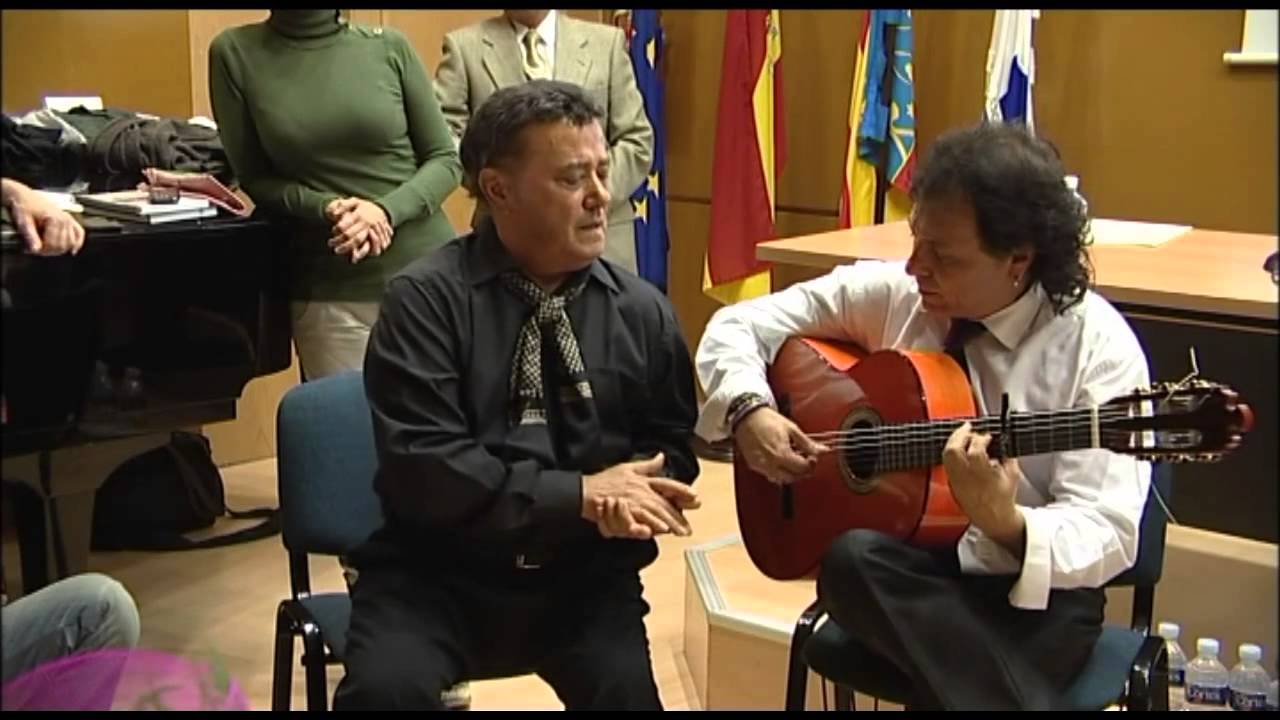 Jose Menese y Antonio Carrió en la Sede Ciudad de Alicante