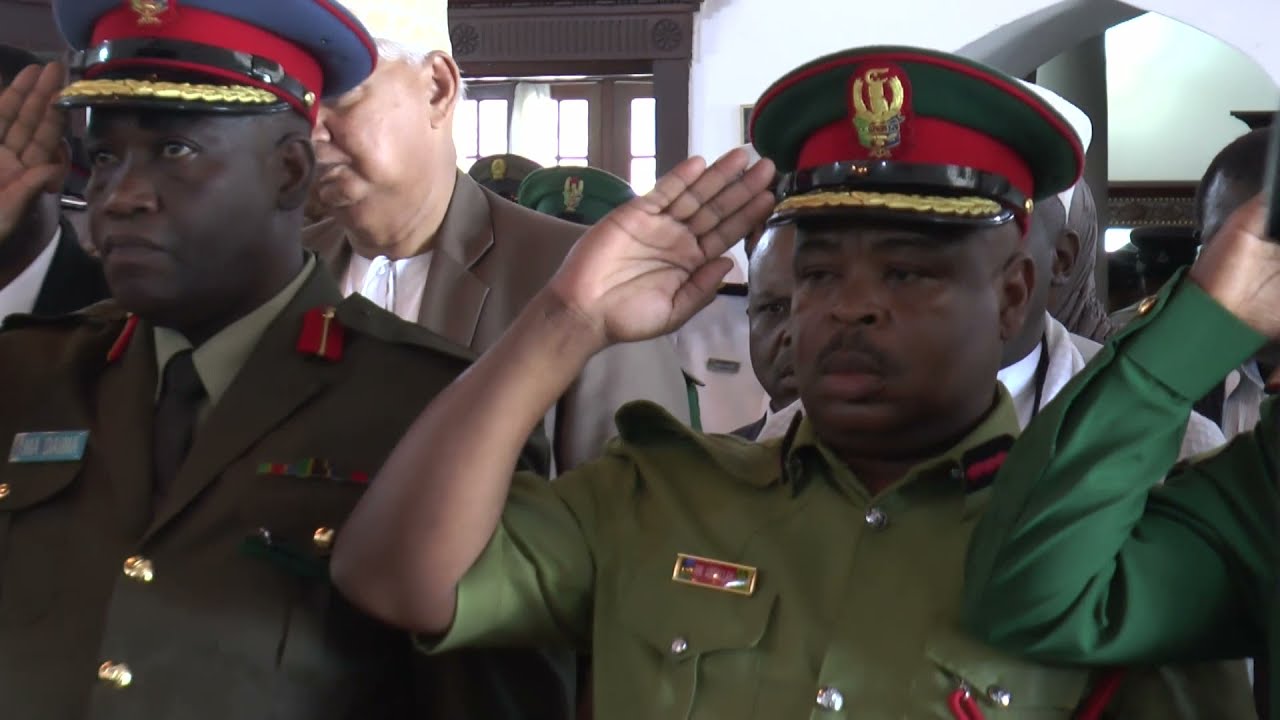 Rais wa Zanzibar  awaapisha Makamanda wa Idara Maalum wa Vikosi vya SMZ