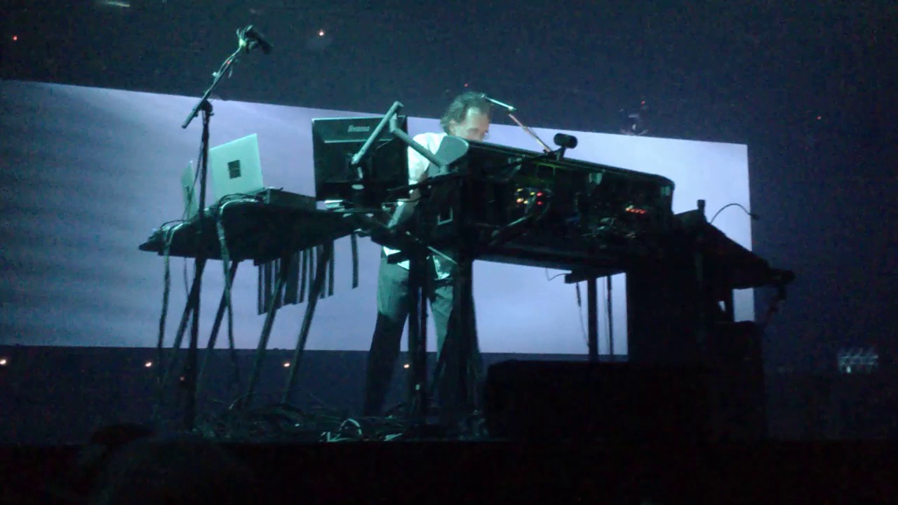 Underworld - Juanita/Kiteless/To Dream Of Love - Live At Alexandra Palace 03/17/17