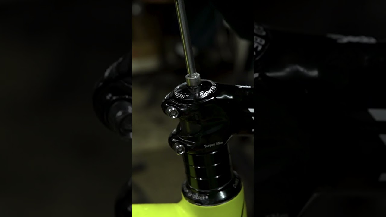 Built By BROTURES DOSNOVENTA DETROIT HI-VIS #ピストバイク #buildbike