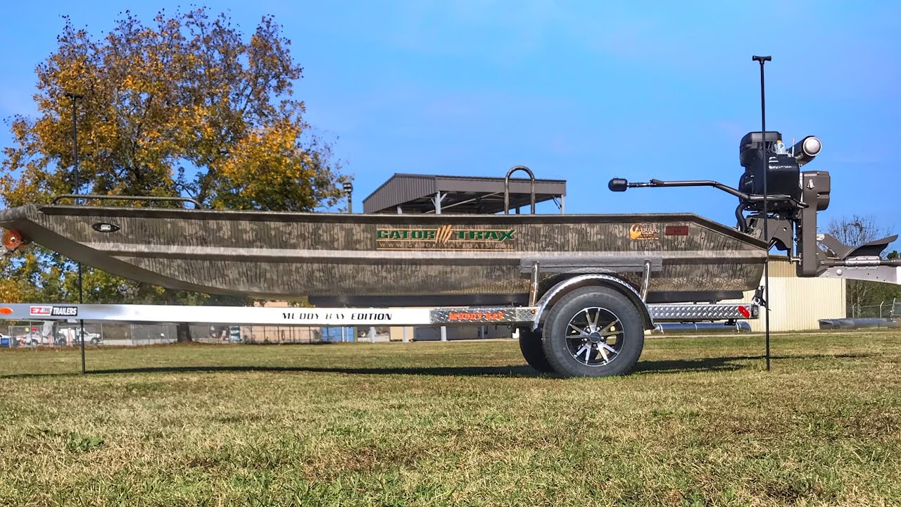 The Gator-Trax 16x44 GT Series Sport Hunt Deck & MUD BUDDY® HDR40 EFI. In-stock. 