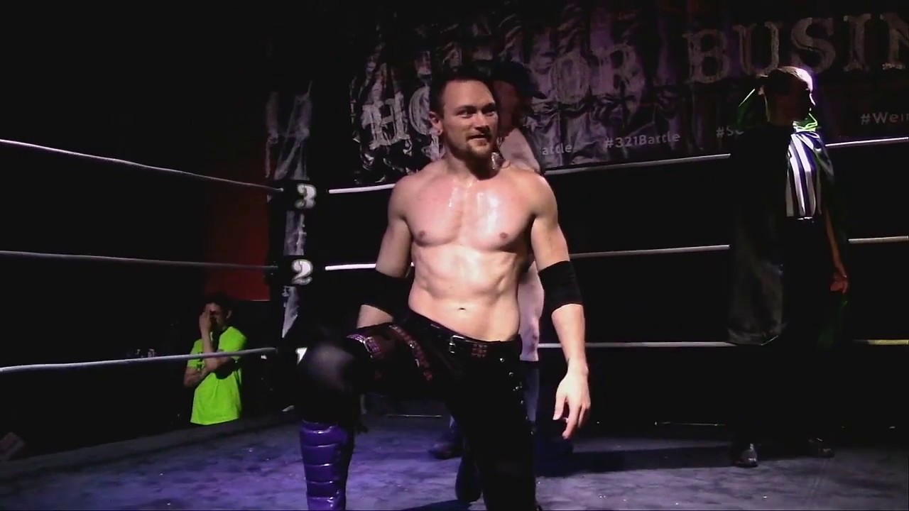 Daniel Makabe vs. Alex Zayne - 10/19/2019 - 3-2-1 BATTLE!