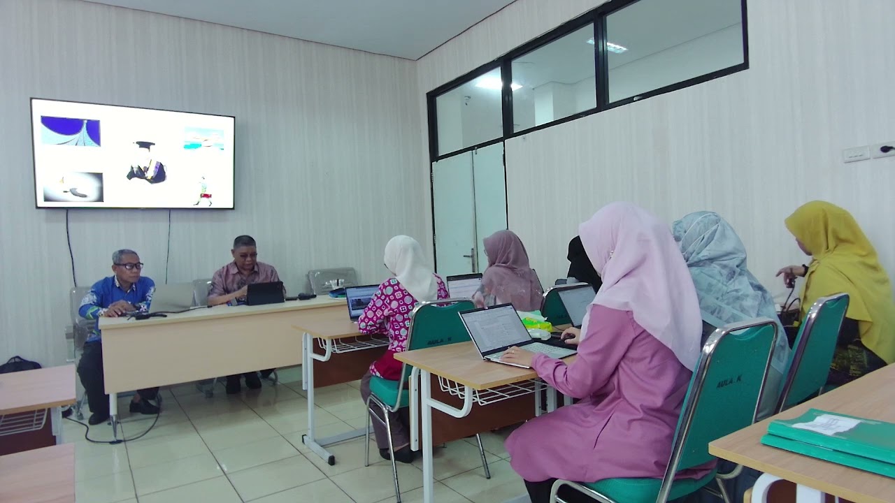 Leadership : Mengkomunikasikan, Memperlakukan, Mengapresiasi.
