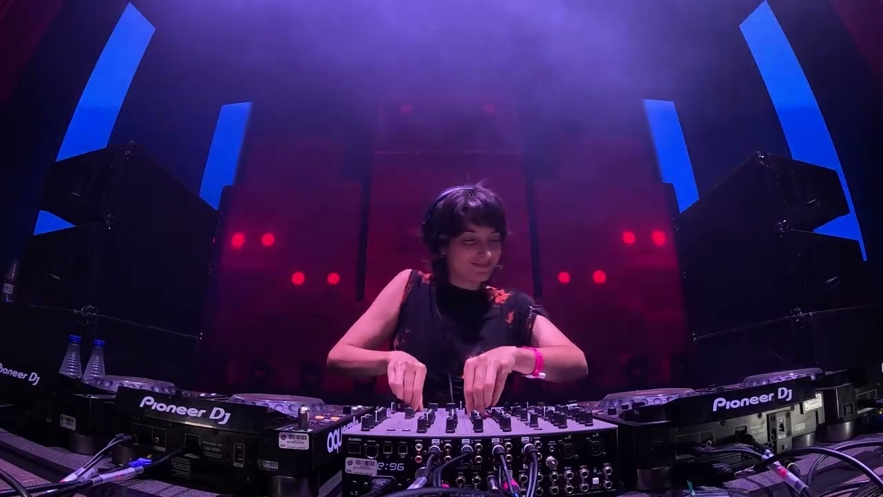 ALEXXANDRA en SET AQUASELLA - 2025 (DjSetup)